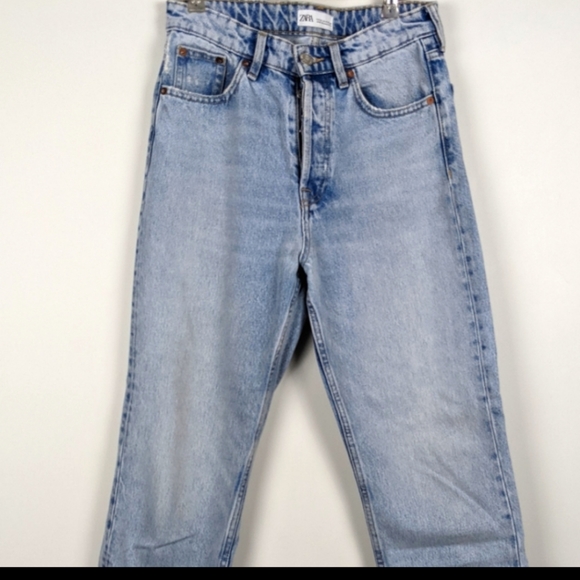 Like New - Zara Button Fly Jeans Size 4/36 - Picture 3 of 6
